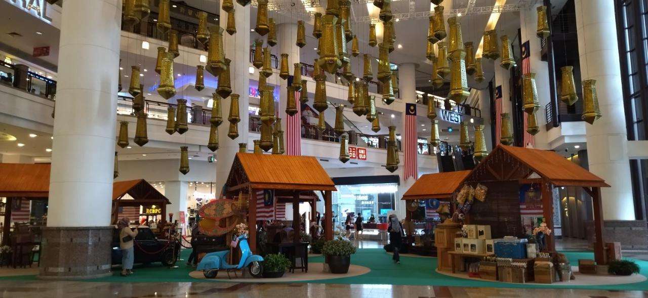 Plaza At Berjaya Times Square Kl Kuala Lumpur