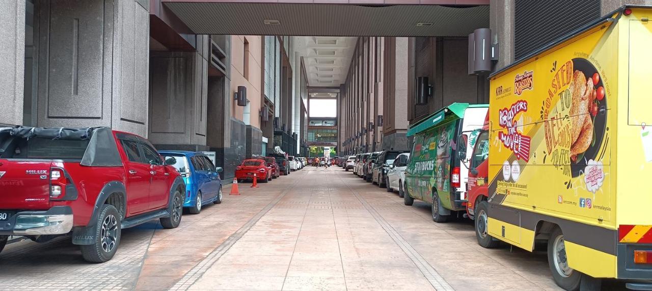 Plaza At Berjaya Times Square Kl Apartemen